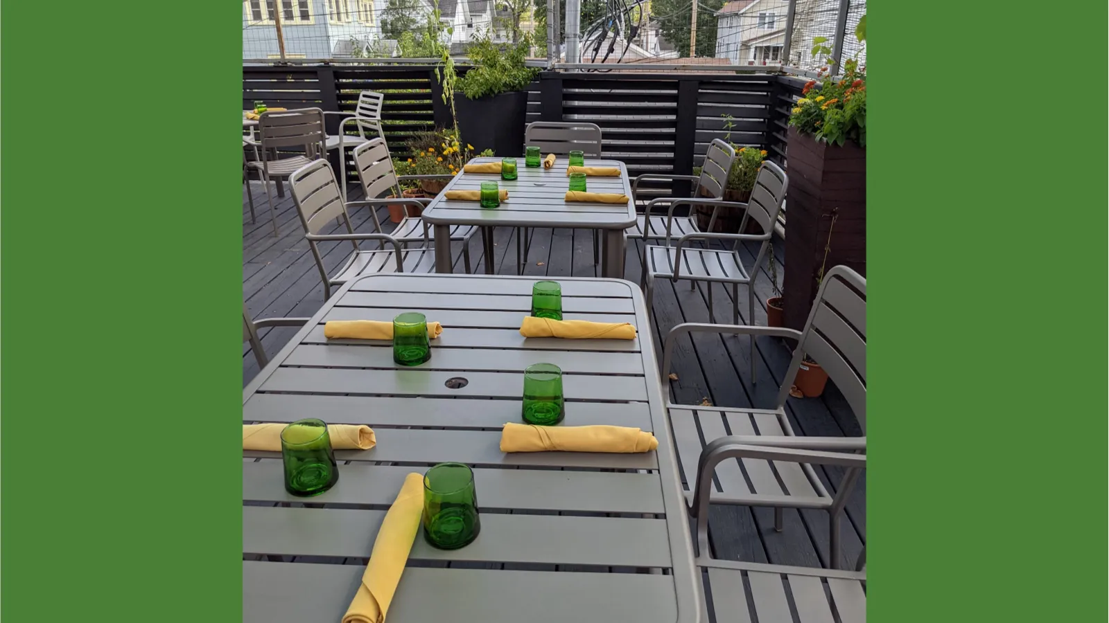 Table with glasses and napkins